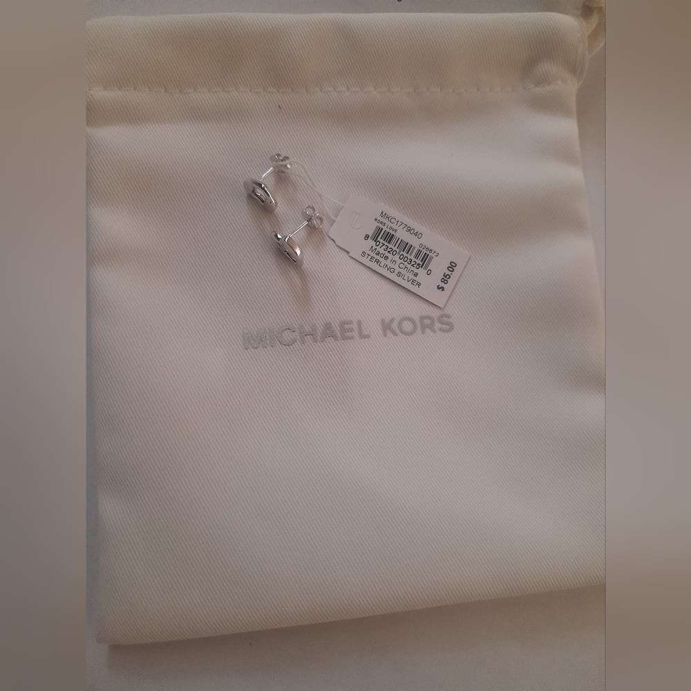 New Michael Kors Silver Tone Heart Shape Stud Earrings With Pouch NWT